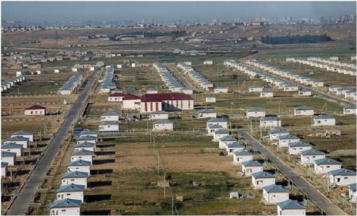 Azerbaijan may reconsider status of refugees and IDPs